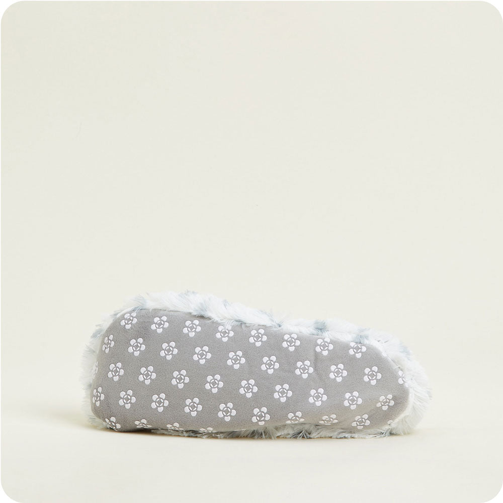 FW-SLI-4-Snowy-Slippers-010-Crop_8a4a6dba-bb2b-47ec-bab7-f7faf52d9075-3