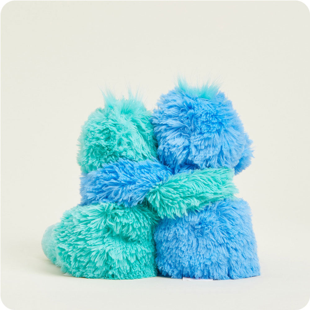 HUGS-DIN-1-Dinosaur-Hugs-04-Crop-5