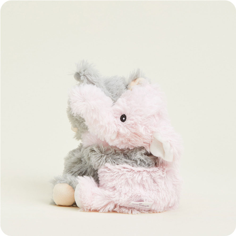 HUGS-ELE-1-Elephant-Hugs-02-Crop-1